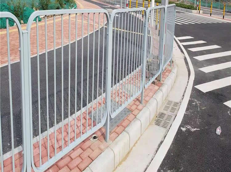 定兴港式道路护栏